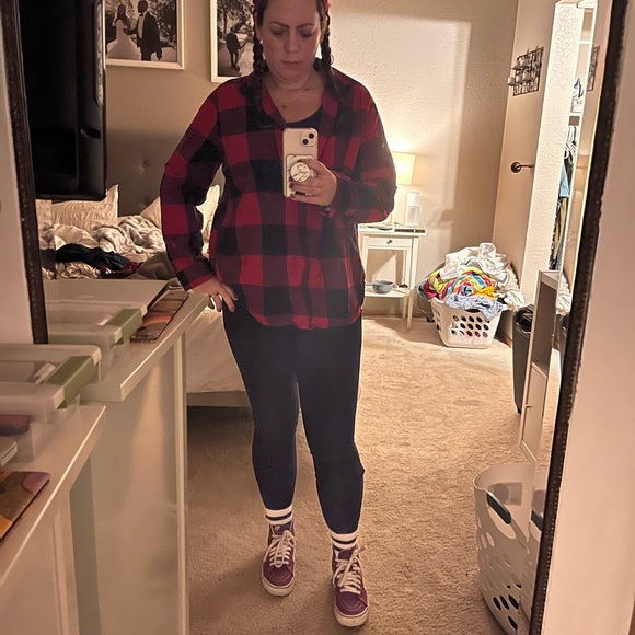 Meet your Posher, Amanda - Picture 3 of 10